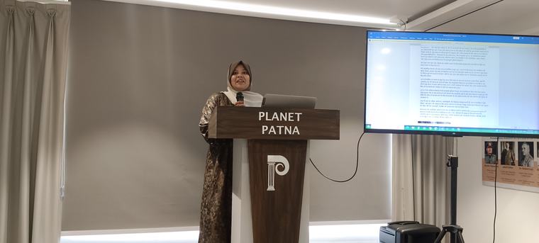 A fellow speaking at Planet Patna